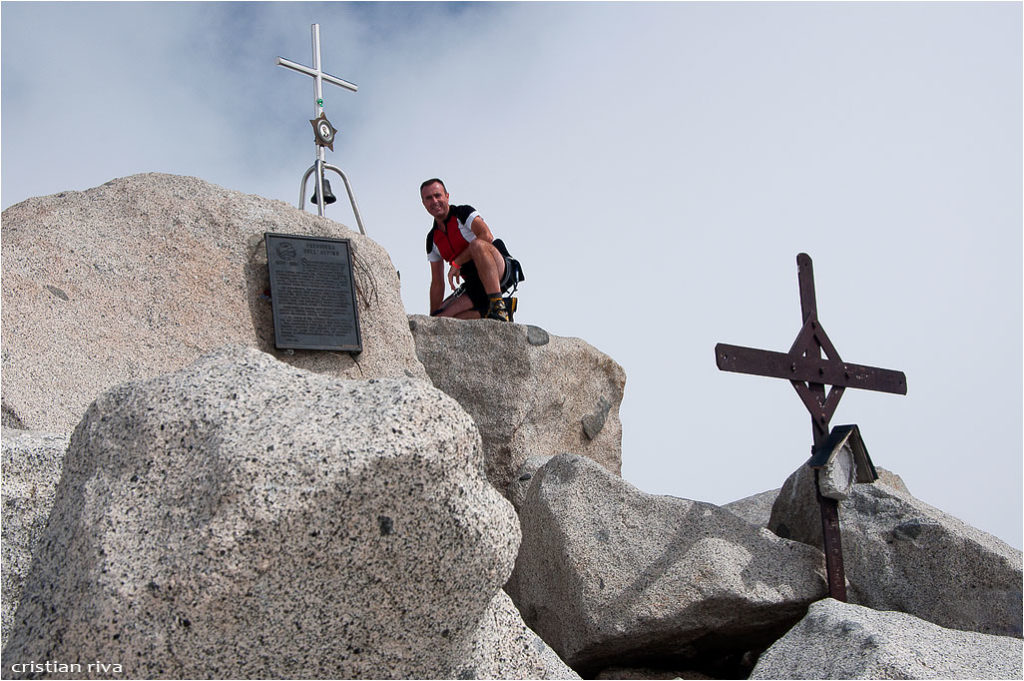 Monte Adamello via Terzulli: autoscatto sulla vetta proclamata Sacra alla Patria
